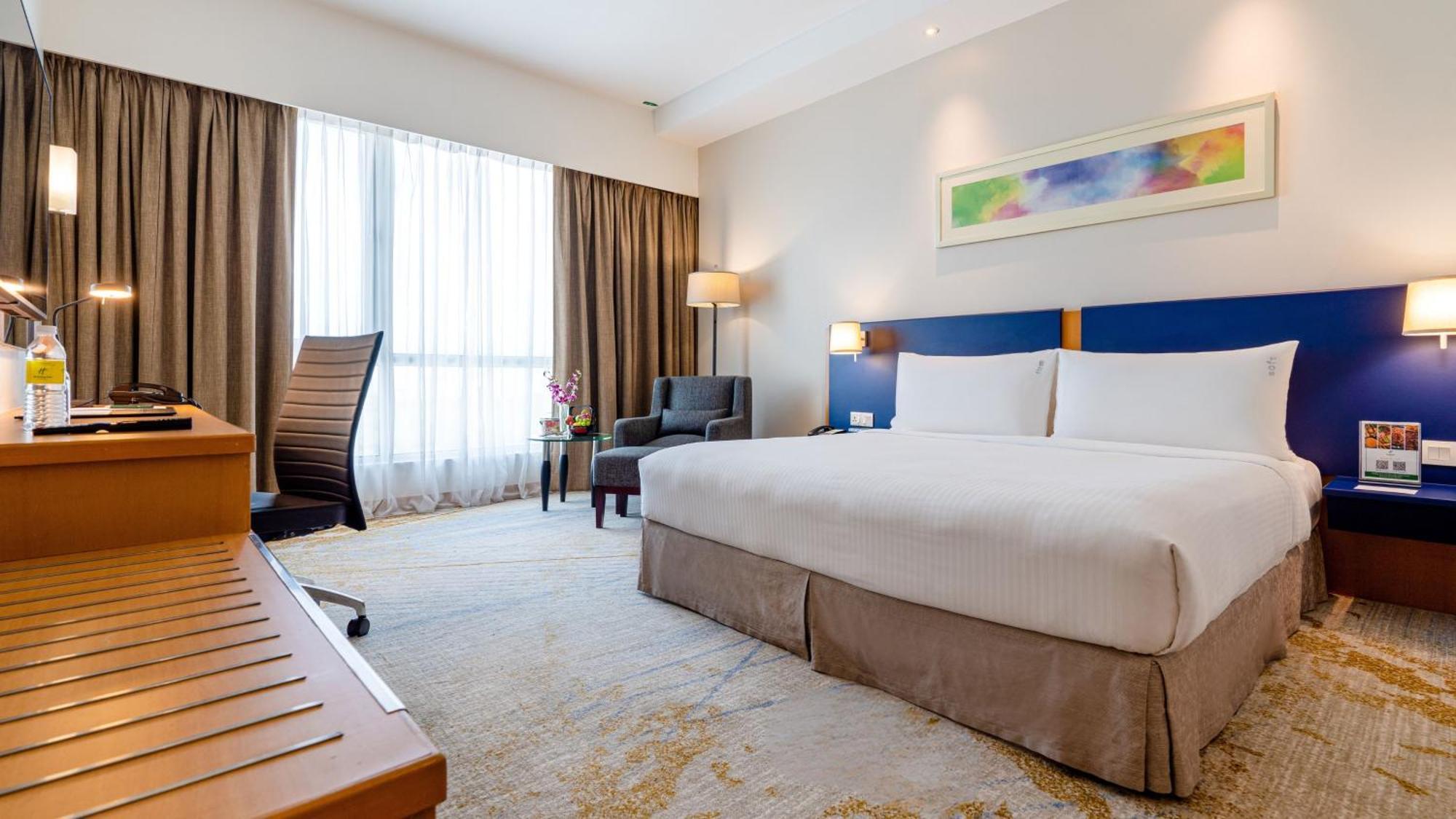 By Ihg