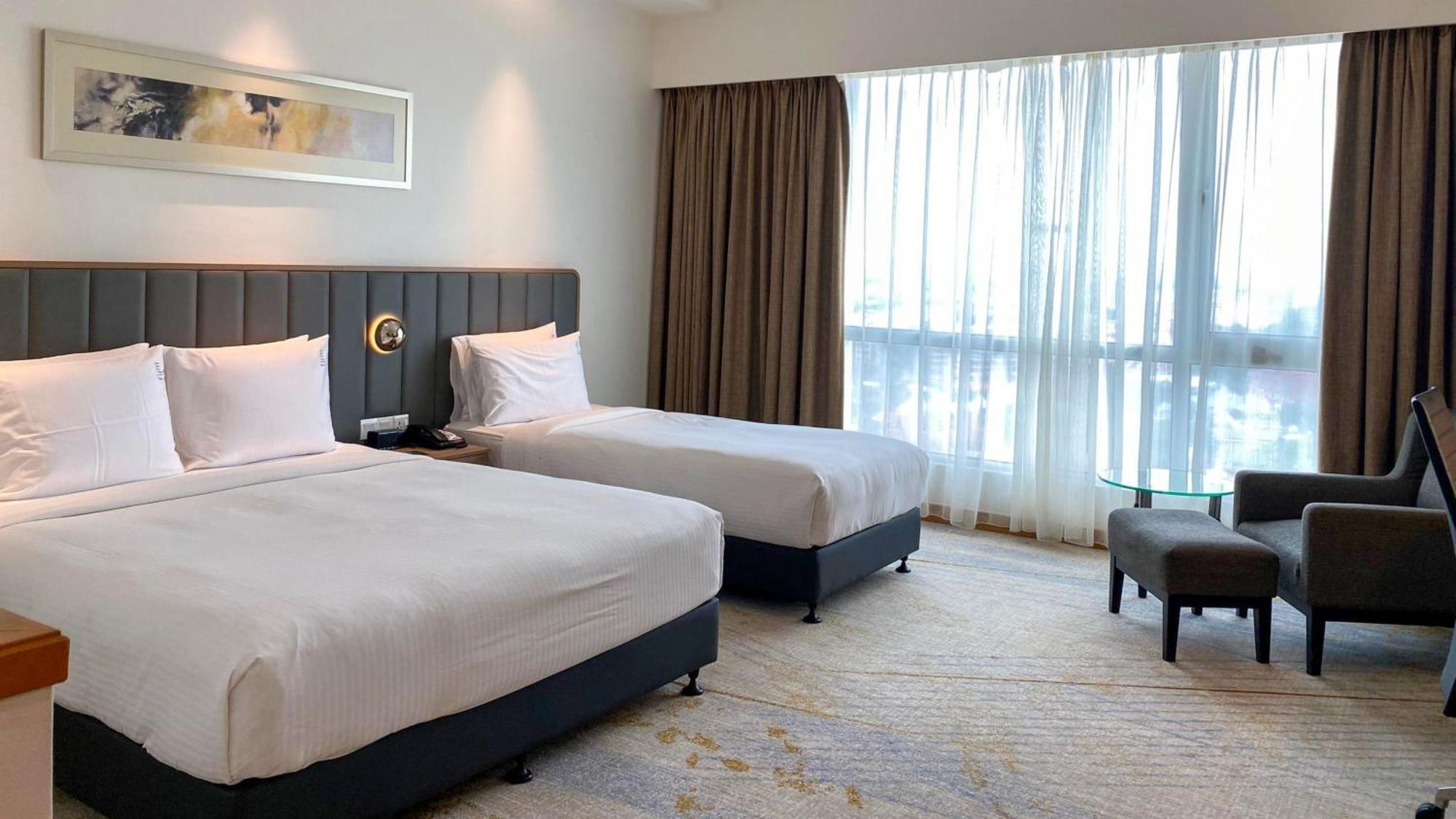 By Ihg